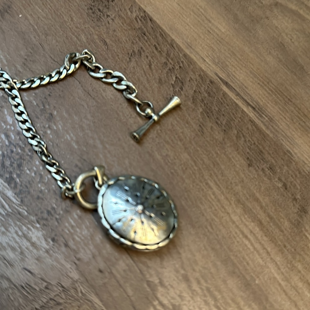 Fossil Locket - Picture 4 of 5